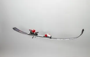 Bindungsplatte-fuer-dynamischen-Ski Bindungsplatte-fuer-dynamischen-Ski